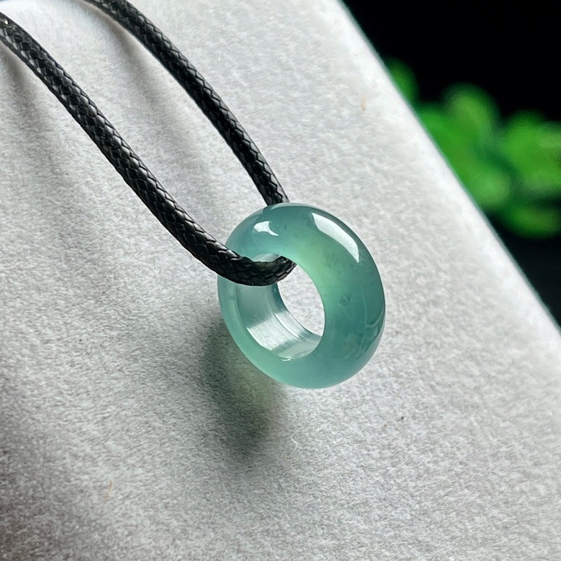 Rings - Natural Emerald Blue Water Lucky Bead