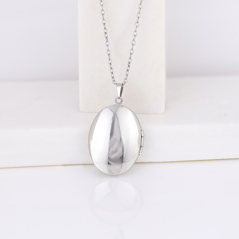 Vintage Silver Color Openable  - Heart Locket Necklace Photo recension och pris