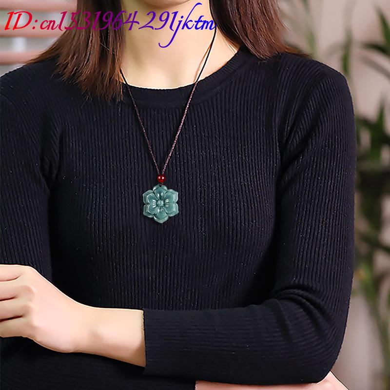Burmese Jadeite Flower Pendant - Necklaces recension och pris