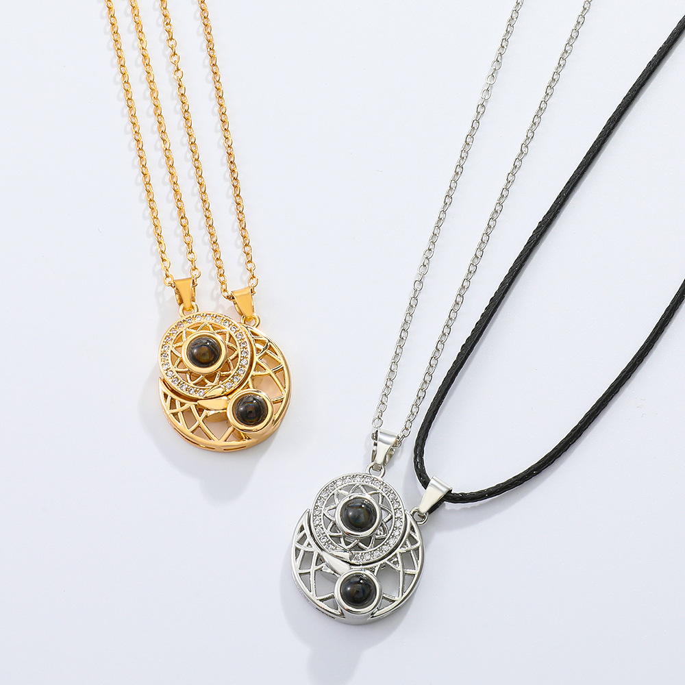 2PCS Magnetic Couple Matching  - Magnetic Couple Matching Necklaces recension och pris
