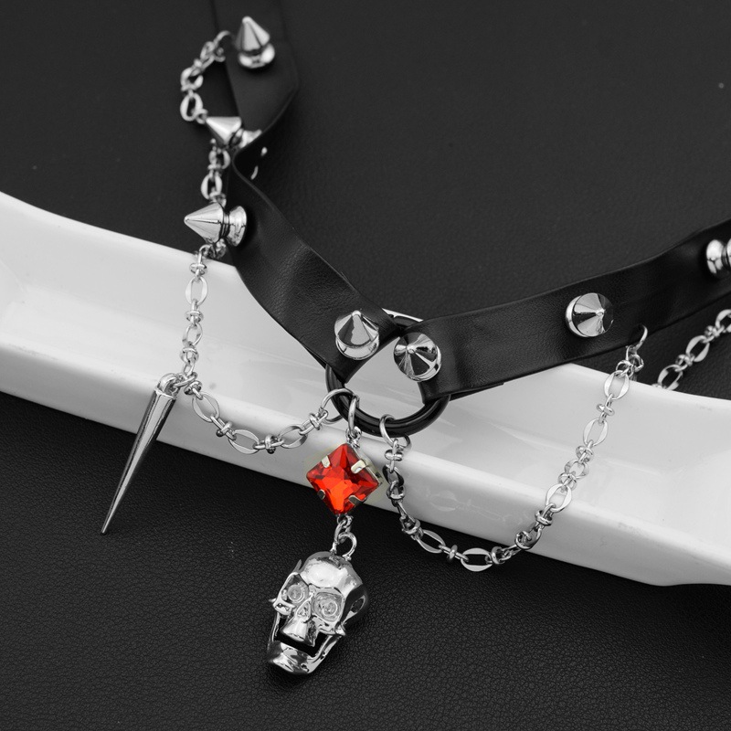 Dark Skull Leather Choker, Y2K - Goth Punk Spike Choker recension och pris