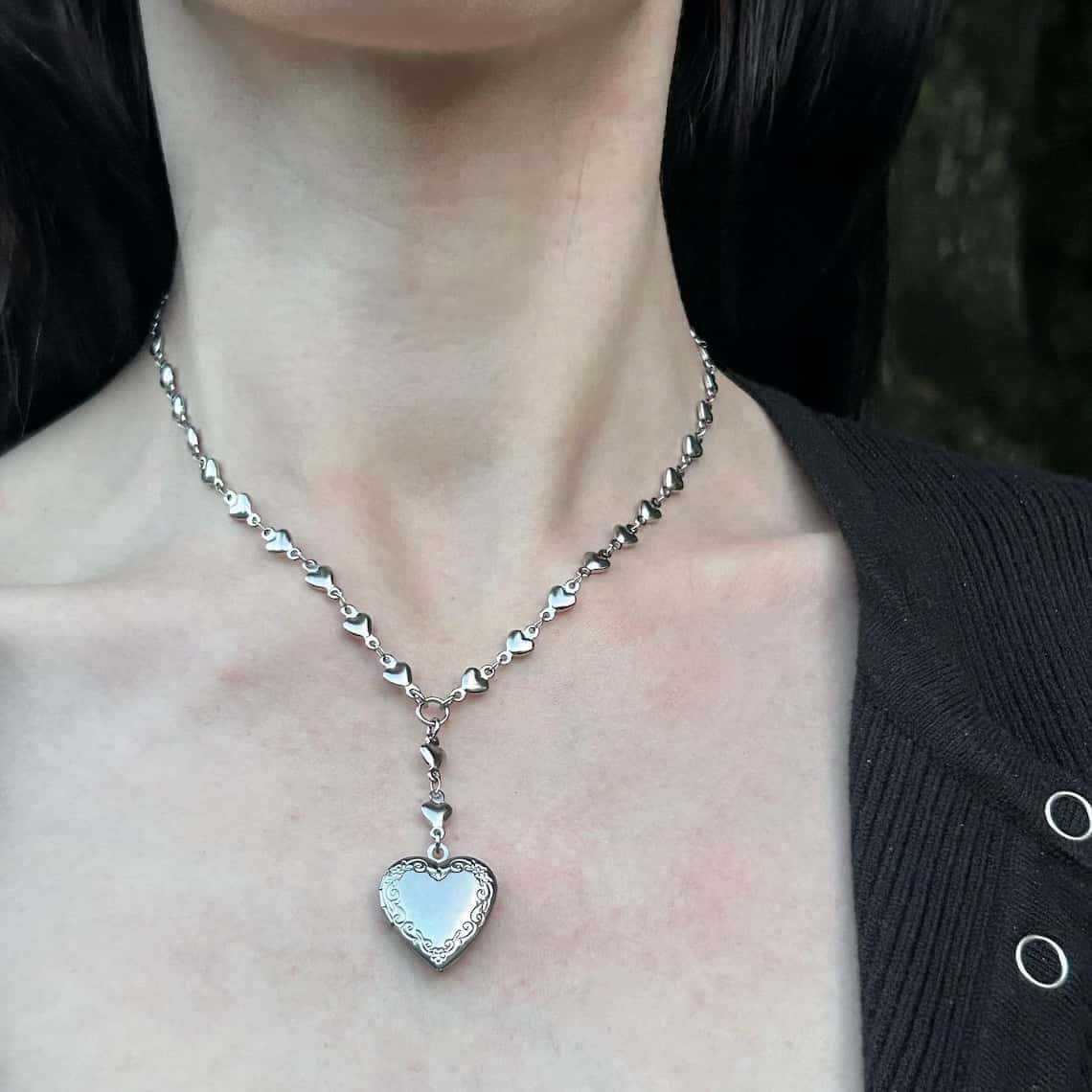 Rosary Lariat Chain Necklace w - Heart Locket Necklace Photo recension och pris