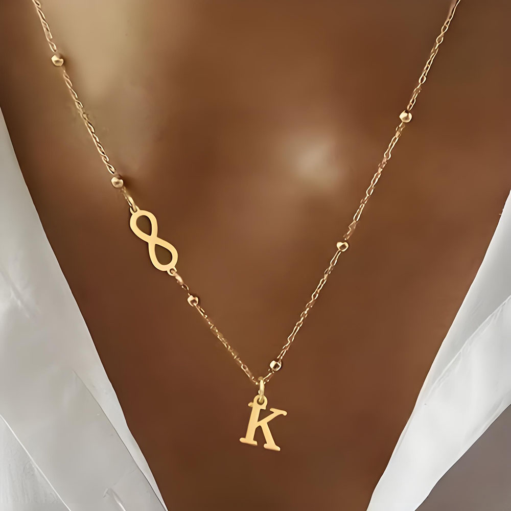 Custom Infinity Symbol Initial - Initial Letter Necklace 18K Gold recension och pris