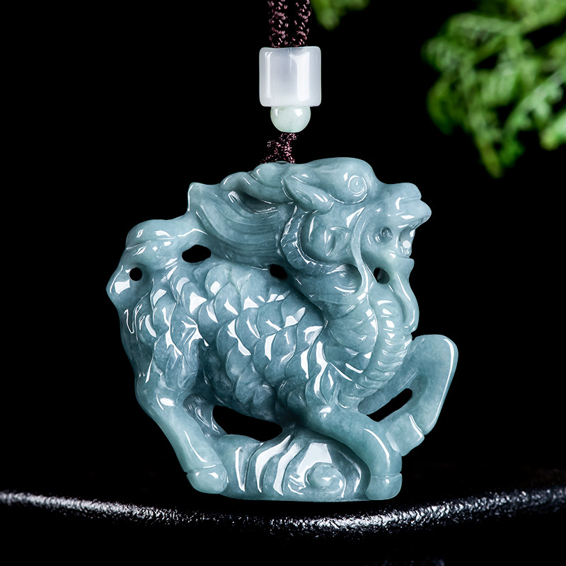 Burmese Jadeite Kylin Pendant  - Necklaces recension och pris
