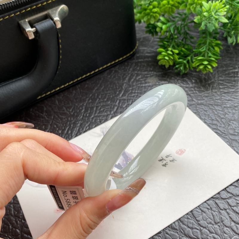 Myanmar for women, soft jadeit - Bracelets recension och pris