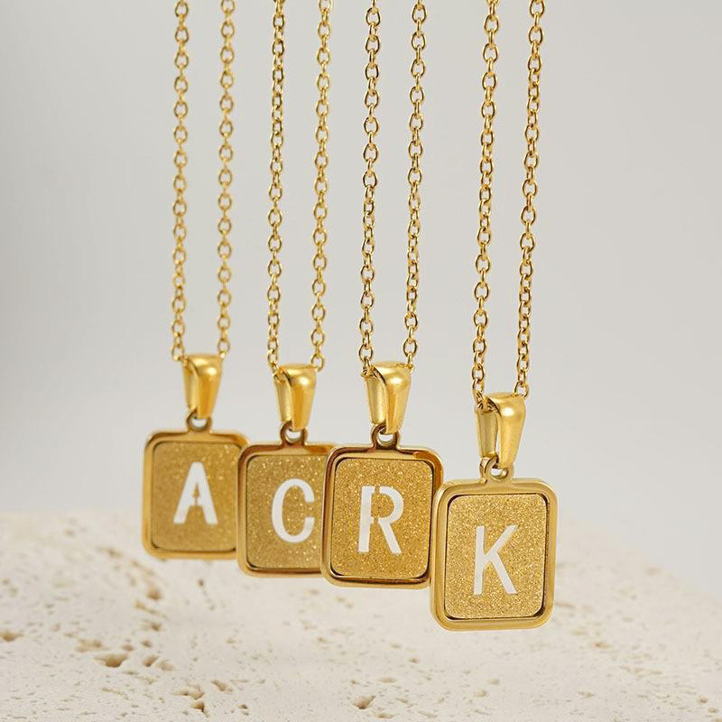 3pcs/ Bag High Quality Chains  - Initial Letter Necklace 18K Gold recension och pris
