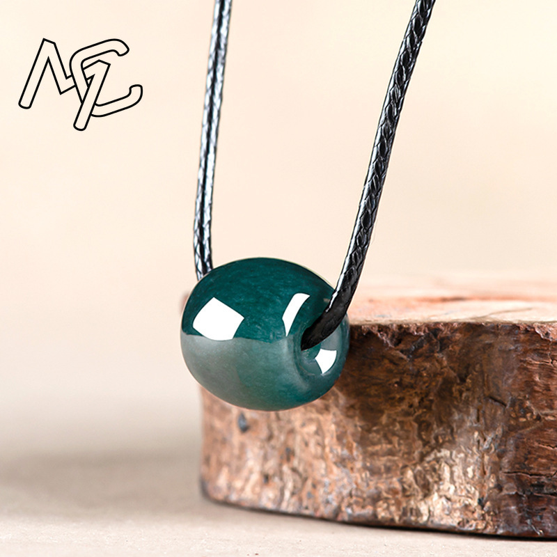 Natural Myanmar Emerald Deep B - Necklaces recension och pris